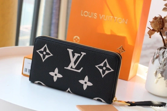 Affordable VUITTON WALLET LOUIS ZIPPY 0802